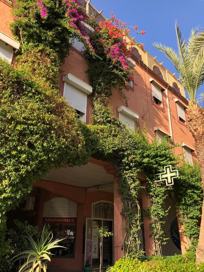 Riad Ramona Lqariya Seyaheya Marrakesh Luaran gambar