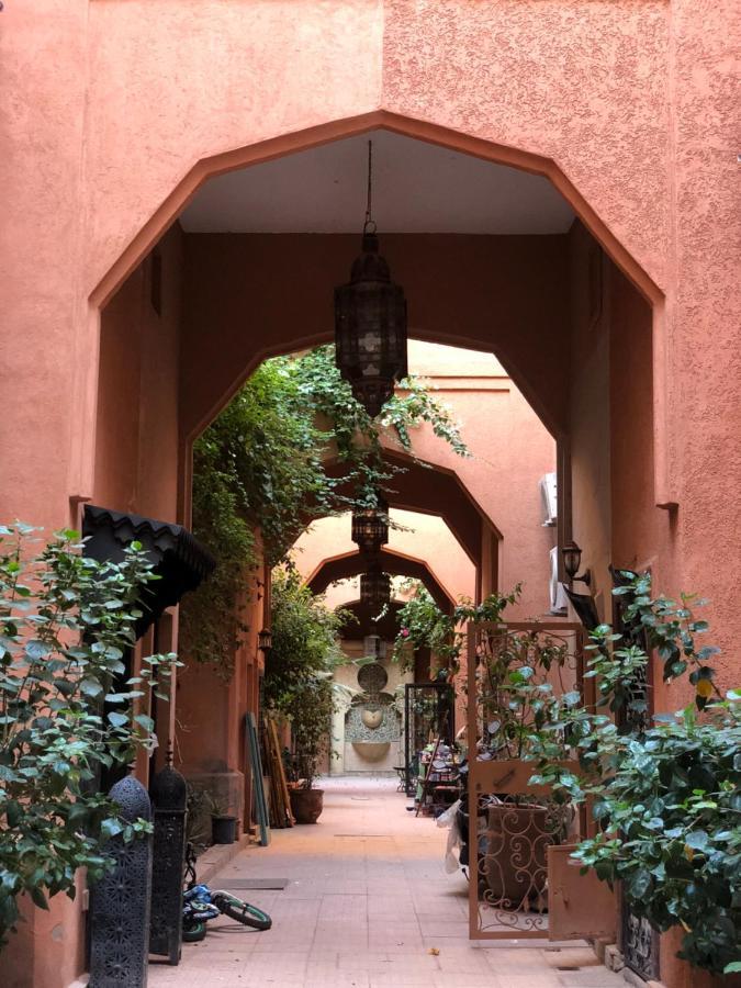 Riad Ramona Lqariya Seyaheya Marrakesh Luaran gambar
