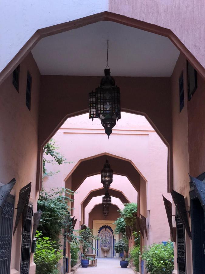 Riad Ramona Lqariya Seyaheya Marrakesh Luaran gambar