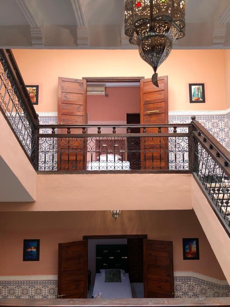 Riad Ramona Lqariya Seyaheya Marrakesh Bilik gambar